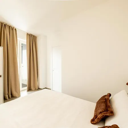 Palazzo Terra Madre Luxury Lägenhet *